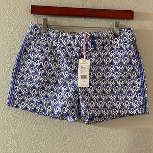 NWT Vineyard Vines Feather Print Shorts
